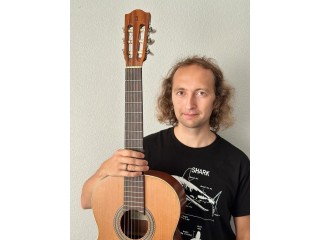 Учитель игры на гитаре/ Уроки гитары онлайн