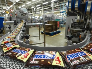 Упаковщик шоколадных батончиков "Snickers" в Ньюкасле 2200 - 3000 £ / месяц